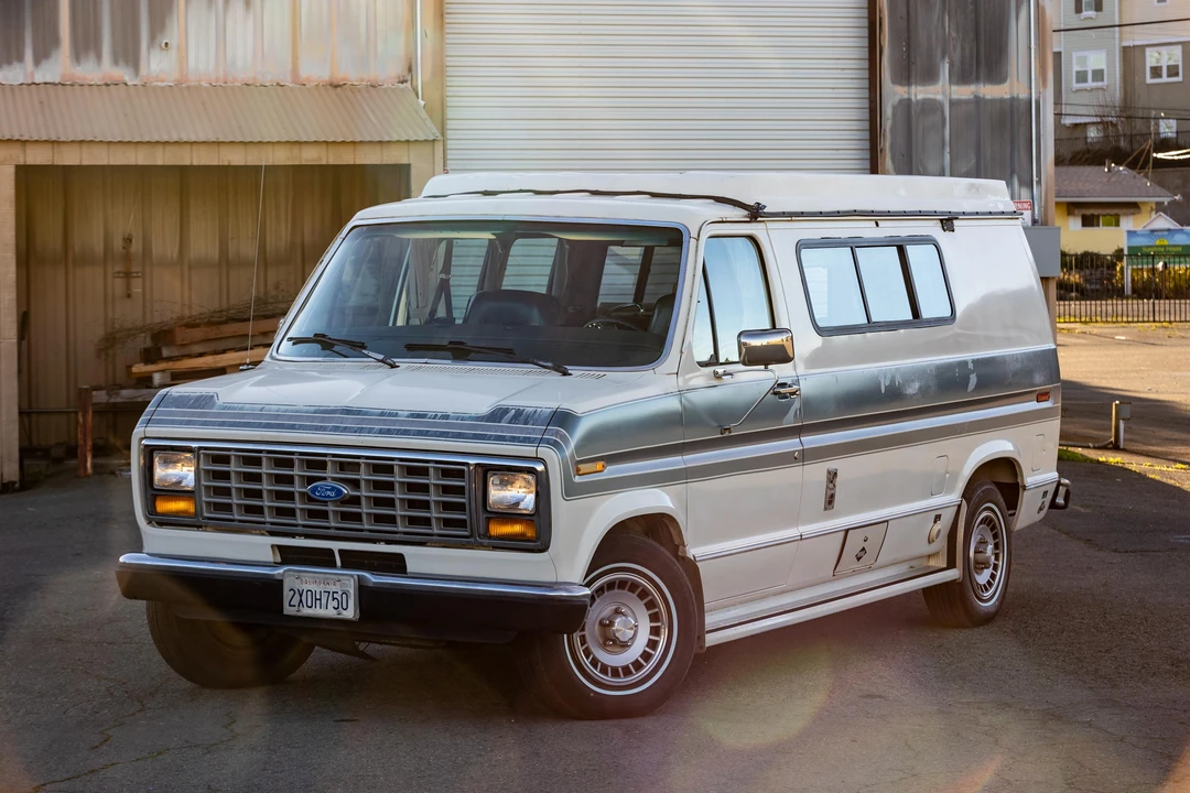 1991 Ford Econoline Van - Image 8 of 31