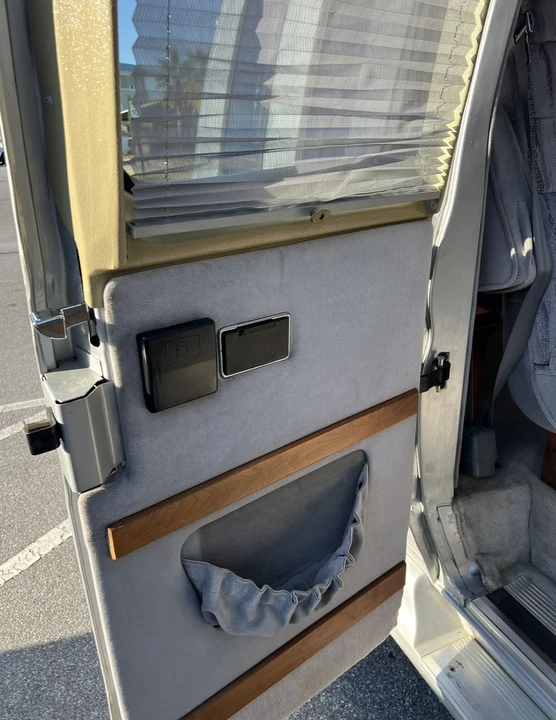 1991 Ford Econoline Van - Image 20 of 21