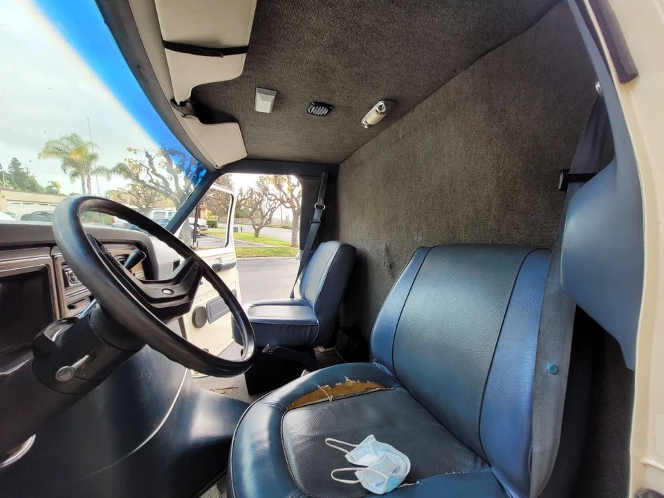 1991 Ford Econoline Van - Image 7 of 15