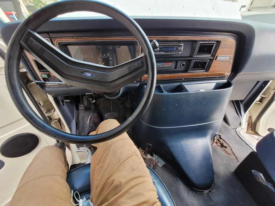 1991 Ford Econoline Van - Image 5 of 15