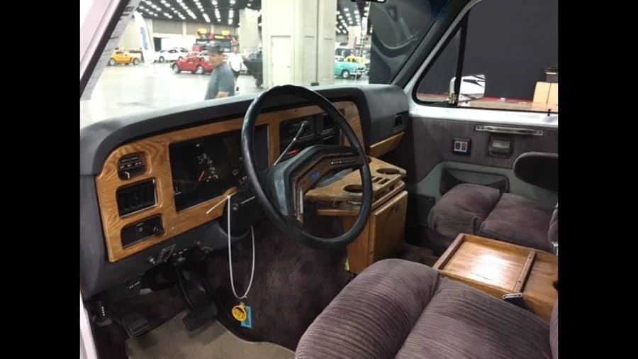 1991 Ford Econoline Van - Image 3 of 4