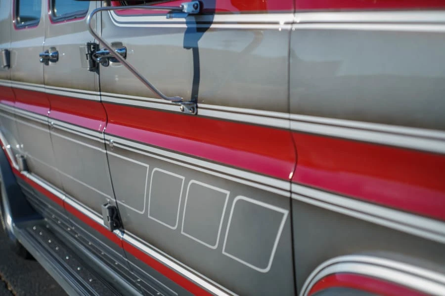 1991 Ford Econoline Van - Image 10 of 15