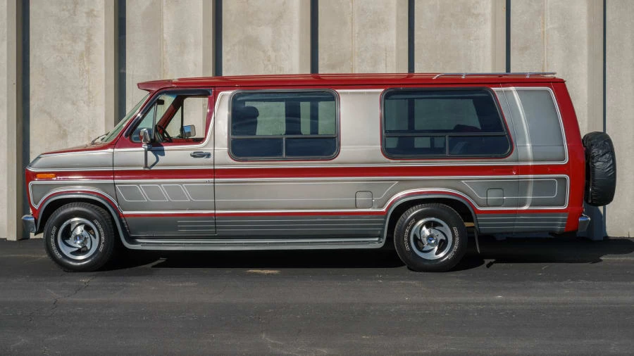 1991 Ford Econoline Van - Image 2 of 15