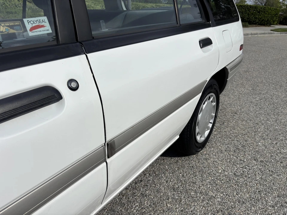1991 Ford Escort (North America) - Image 12 of 31
