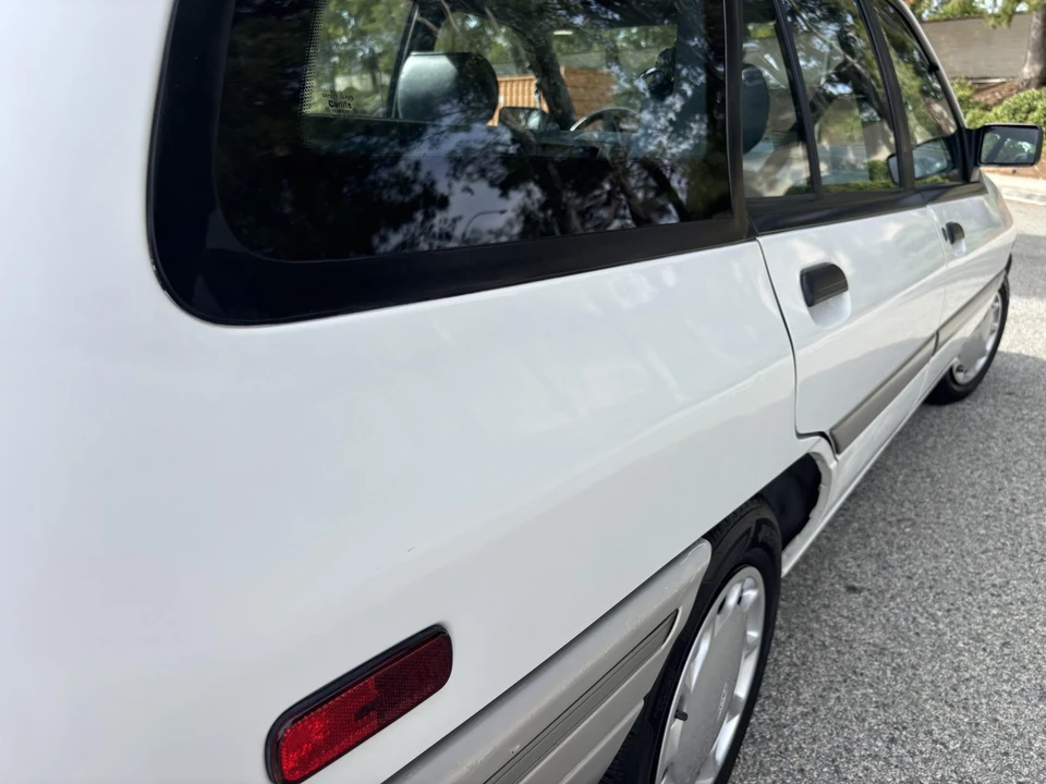 1991 Ford Escort (North America) - Image 16 of 31