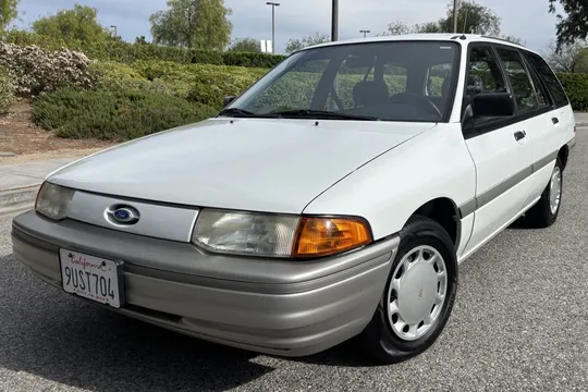 1991 Ford Escort LX Wagon