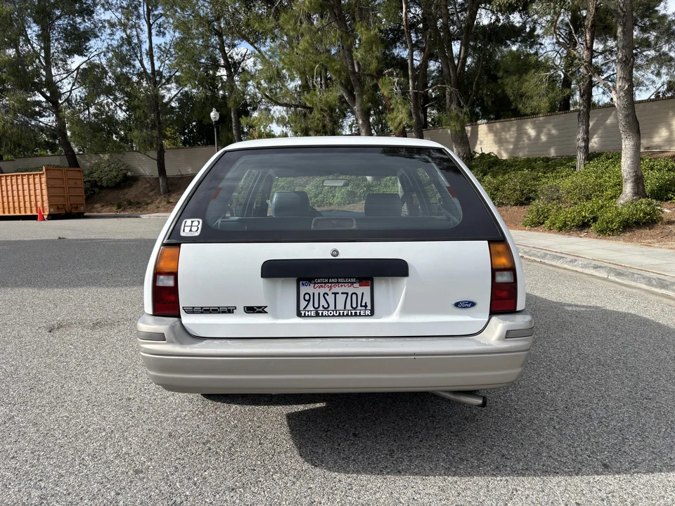 1991 Ford Escort (North America) - Image 7 of 31