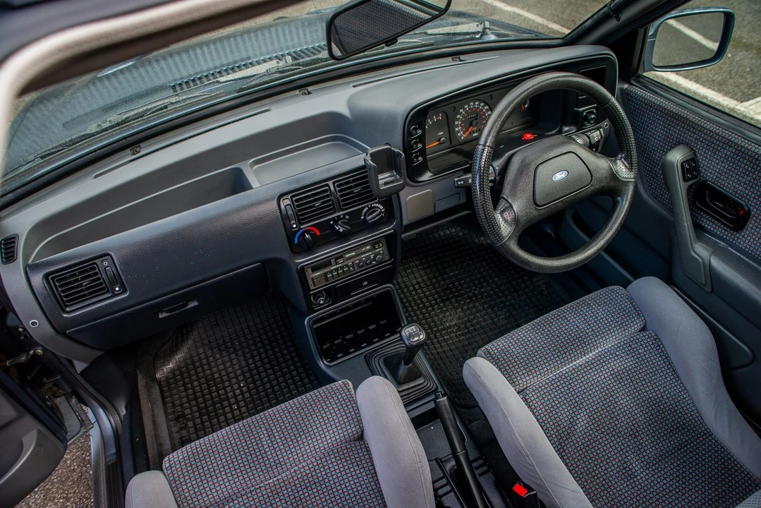 1991 Ford Escort - Image 27 of 30