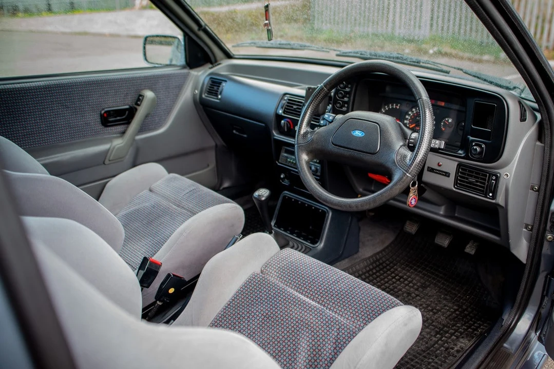 1991 Ford Escort - Image 20 of 30