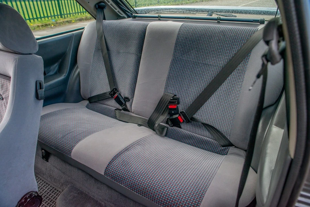 1991 Ford Escort - Image 26 of 30