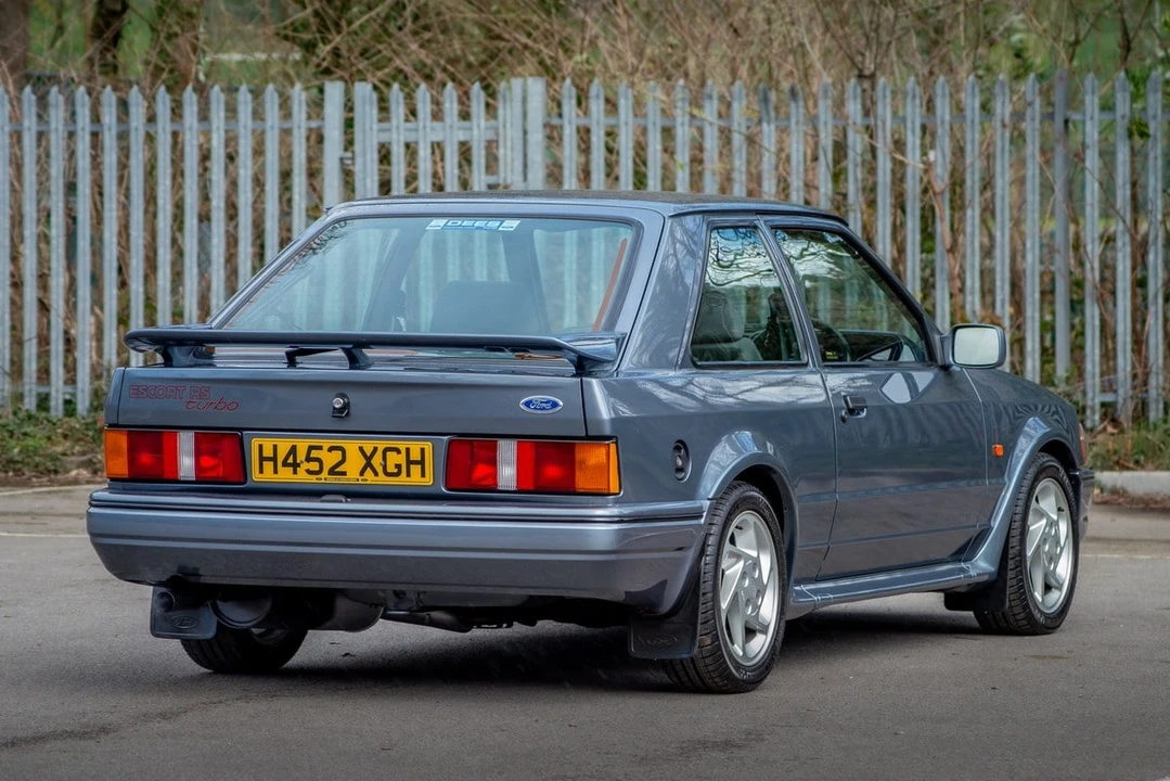 1991 Ford Escort - Image 11 of 30