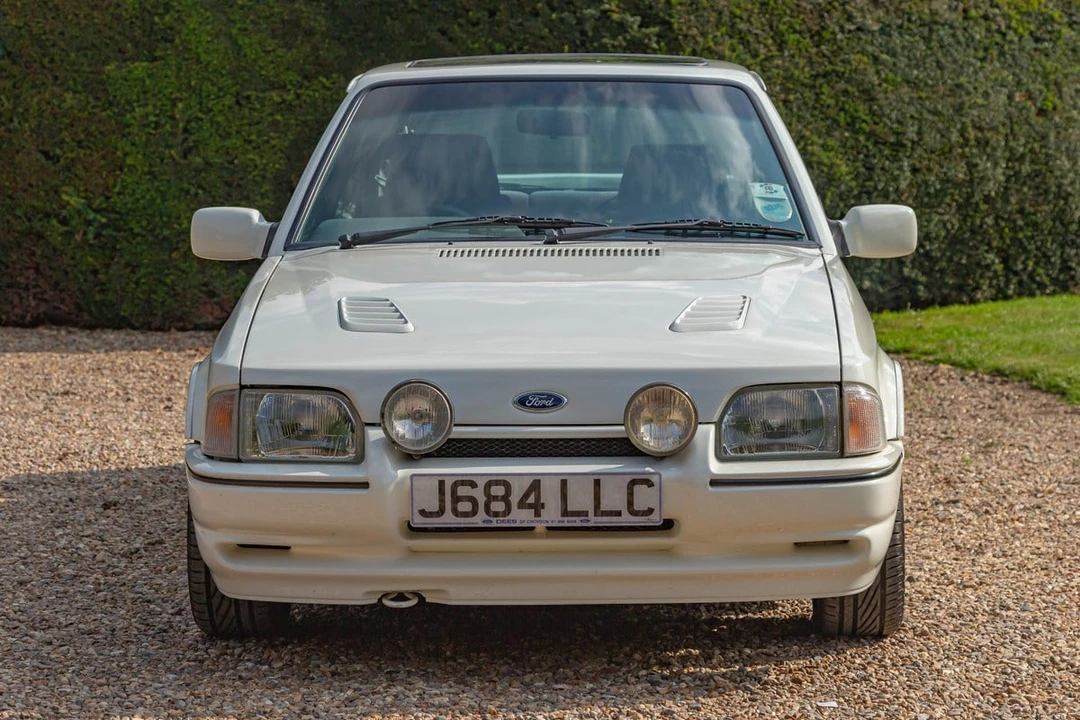 1991 Ford Escort - Image 10 of 30