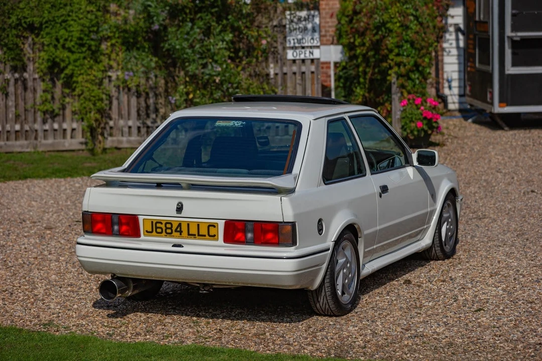 1991 Ford Escort - Image 25 of 30