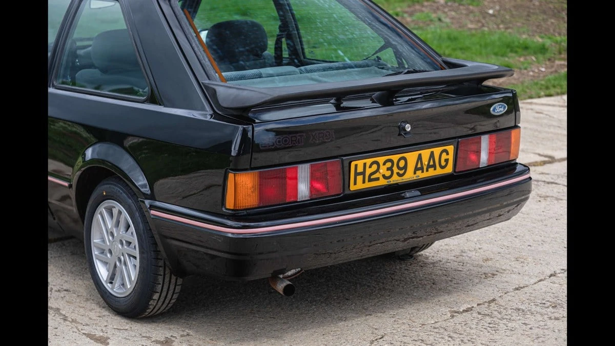 1991 Ford Escort - Image 18 of 30