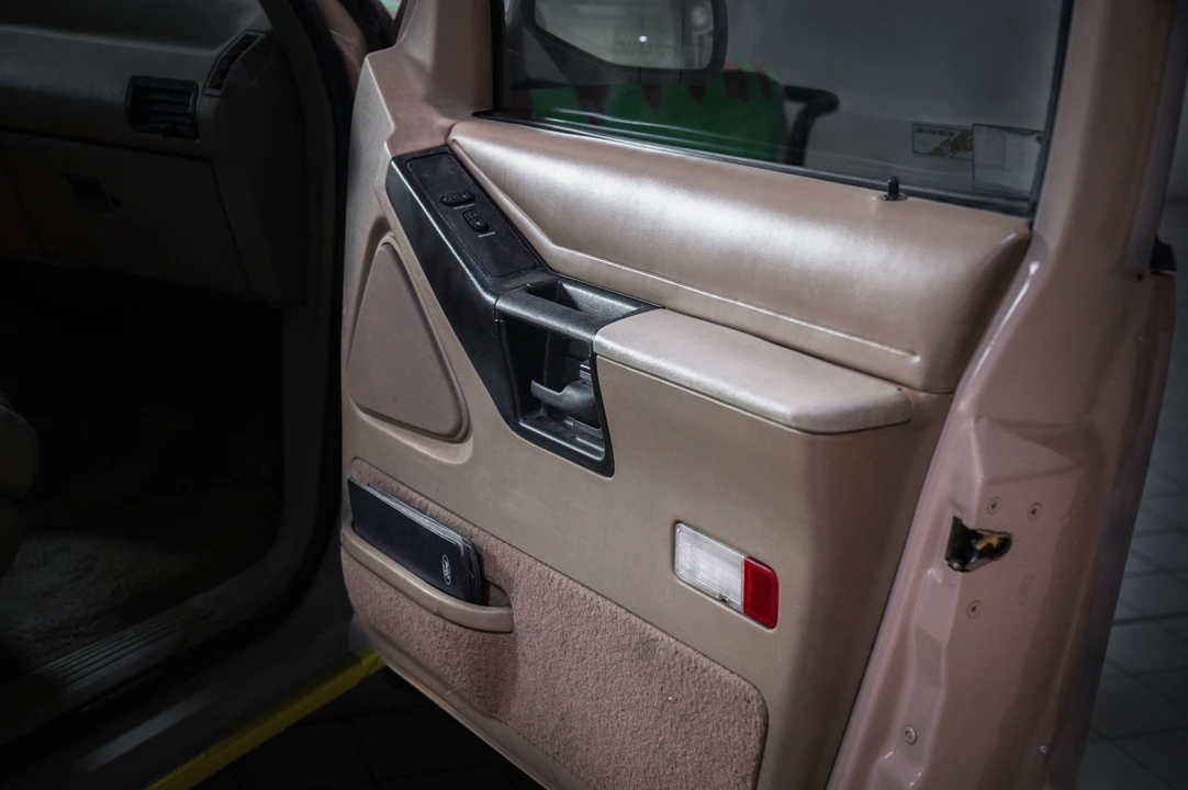 1991 Ford Explorer 1st Gen - Image 24 of 31