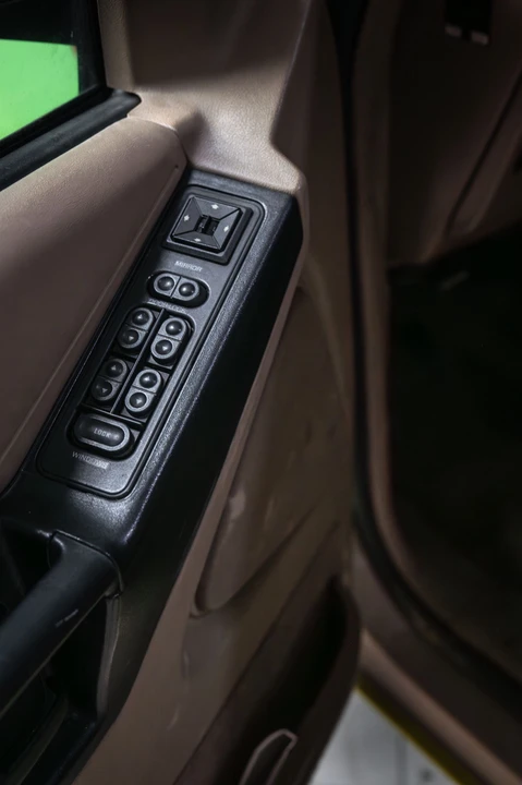 1991 Ford Explorer 1st Gen - Image 27 of 31