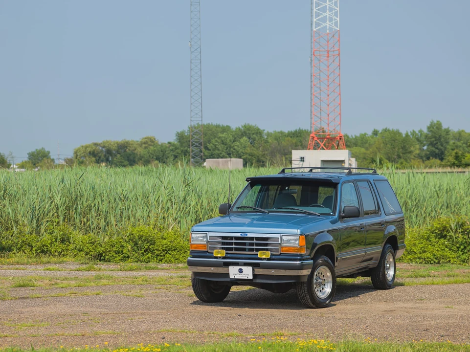 1991 Ford Explorer 1st Gen - Image 2 of 31