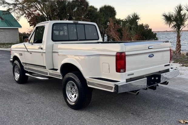 1991 Ford F-Series 8th Gen - Image 2 of 8