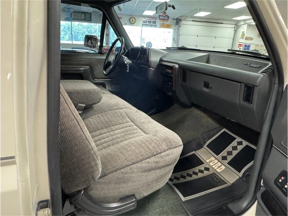 1991 Ford F-Series 8th Gen - Image 19 of 31