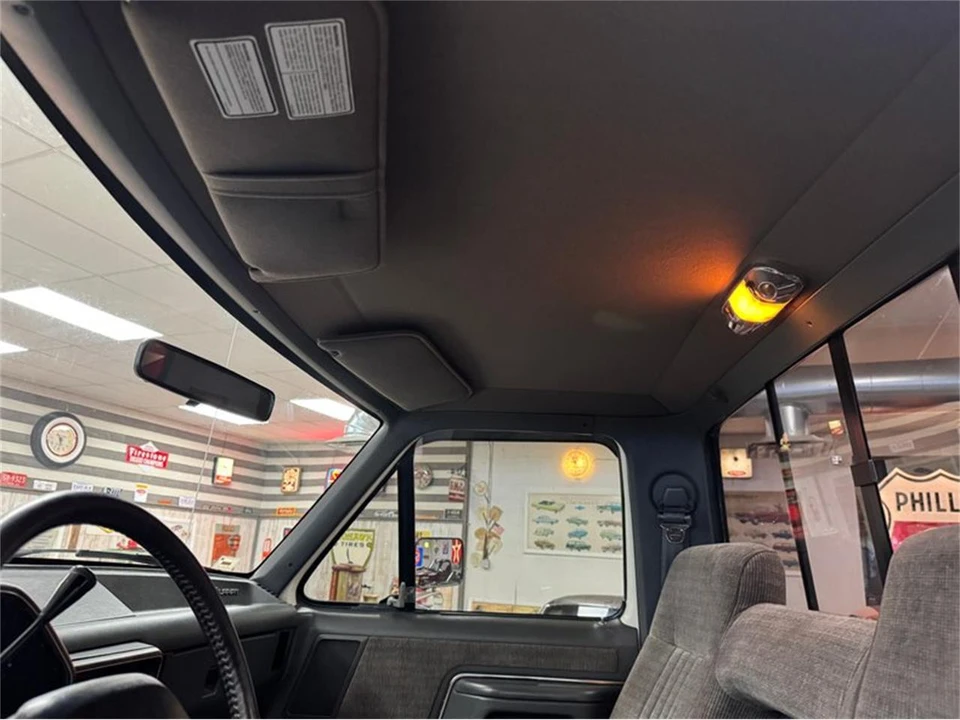 1991 Ford F-Series 8th Gen - Image 17 of 31