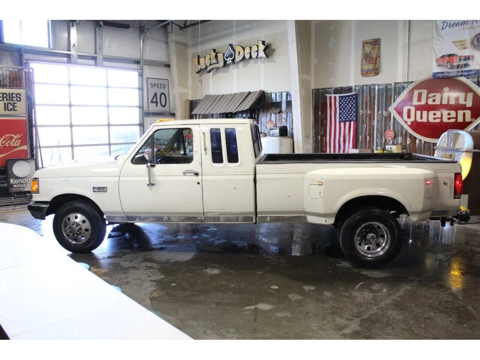 1991 Ford F-Series 8th Gen - Image 2 of 31