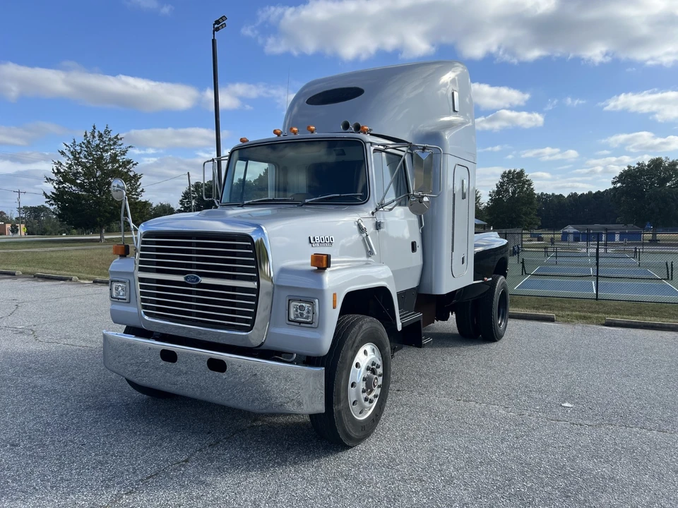 1991 Ford - Image 2 of 9