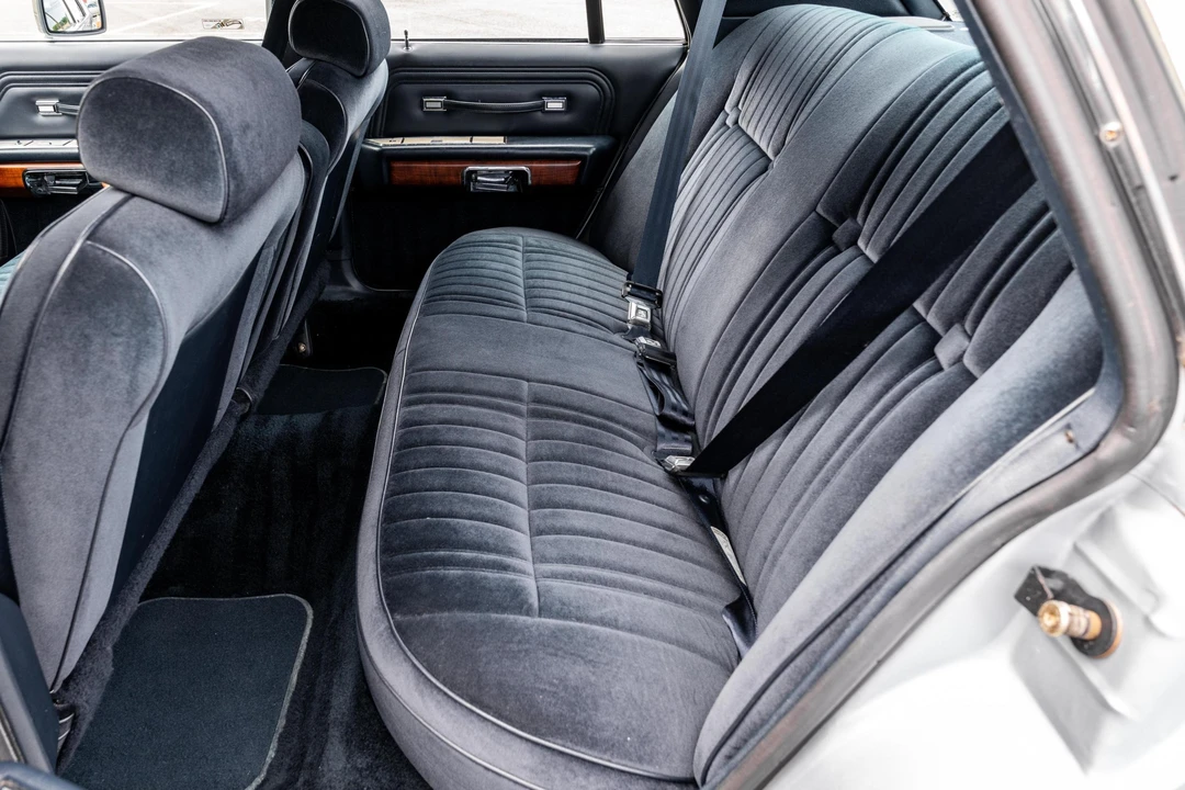 1991 Ford Crown Victoria - Image 28 of 31