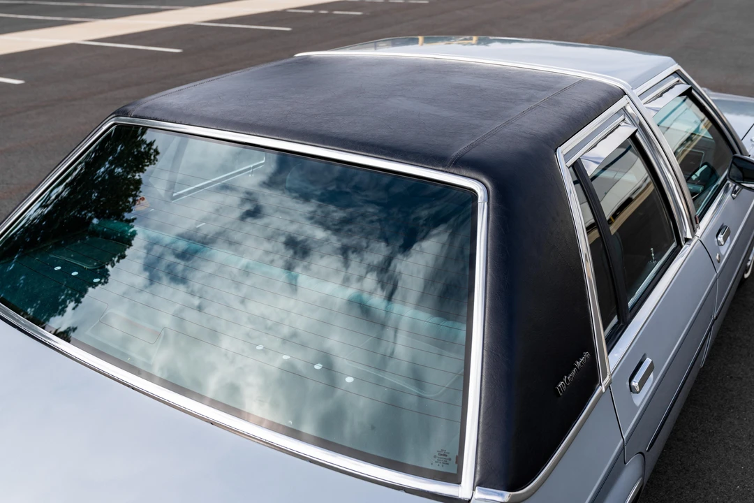 1991 Ford Crown Victoria - Image 19 of 31