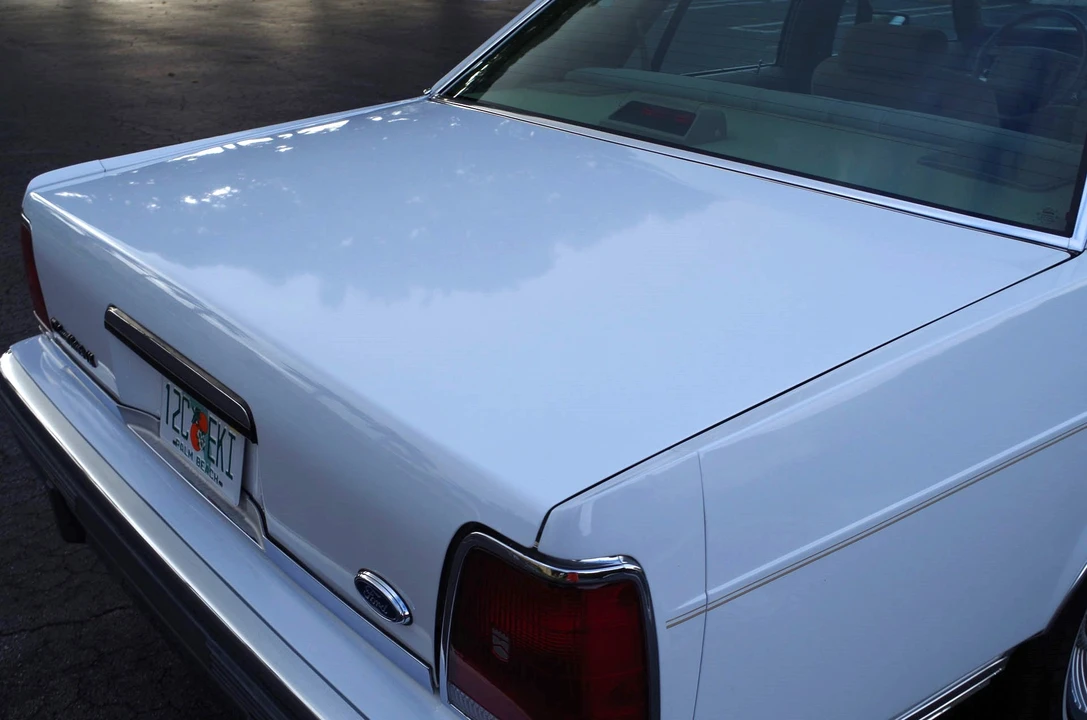 1991 Ford Crown Victoria - Image 28 of 31