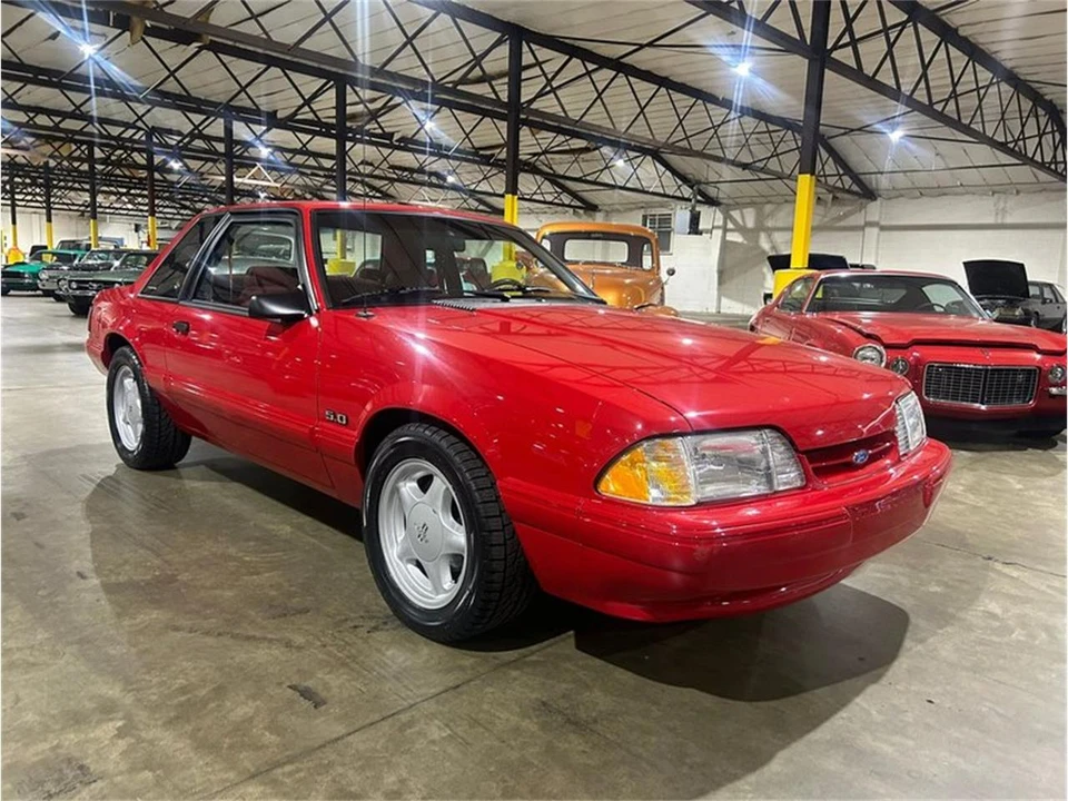 1991 Ford Mustang 3rd Gen - Image 4 of 11