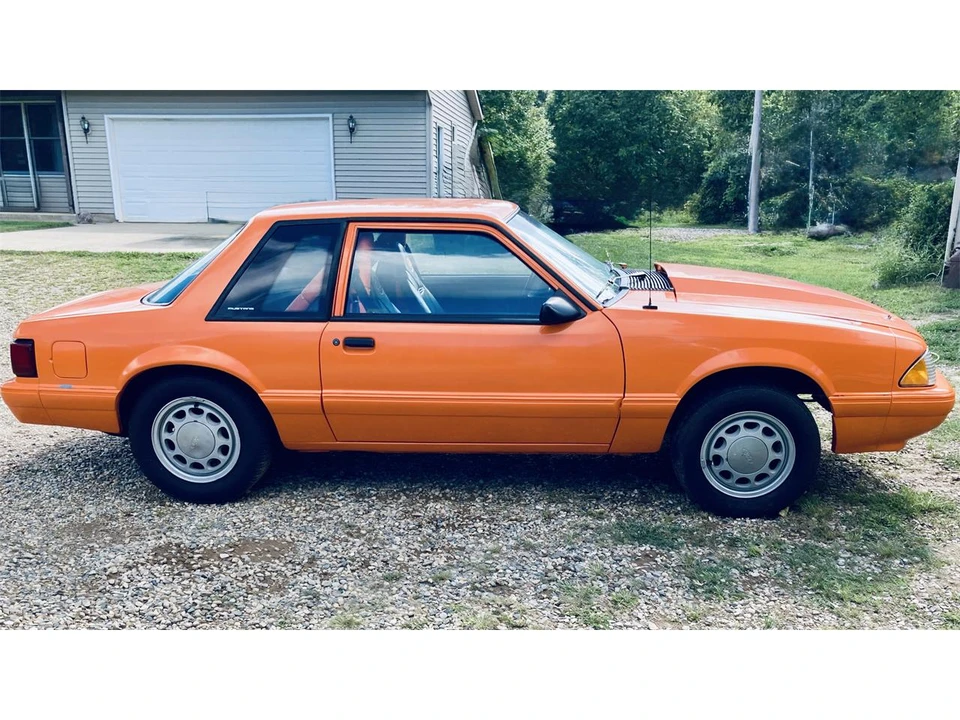 1991 Ford Mustang 3rd Gen - Image 3 of 31