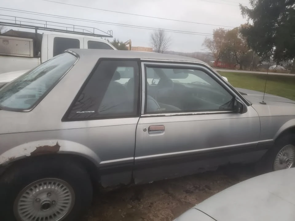 1991 Ford Mustang 3rd Gen - Image 15 of 18