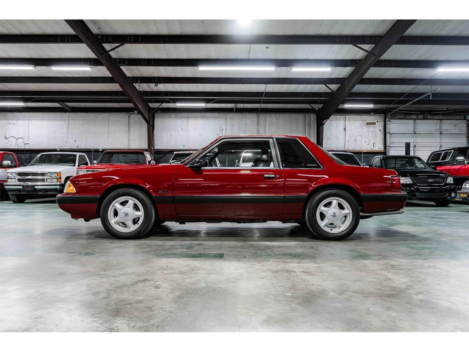 1991 Ford Mustang 3rd Gen - Image 2 of 24