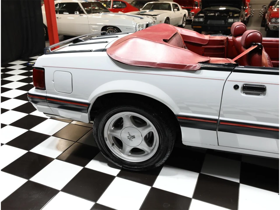 1991 Ford Mustang 3rd Gen - Image 26 of 31