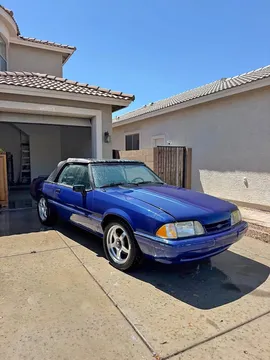 1991 Ford Mustang Convertible 2D