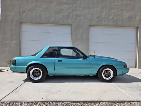 1991 Ford Mustang Coupe 2D