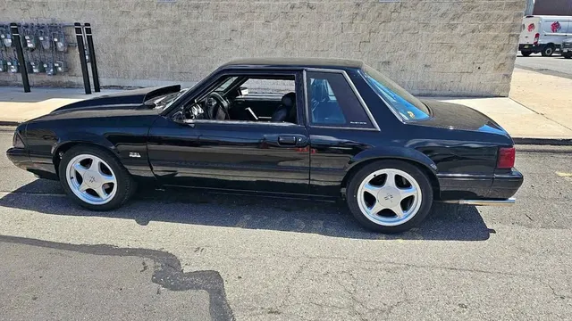 1991 Ford Mustang LX Coupe