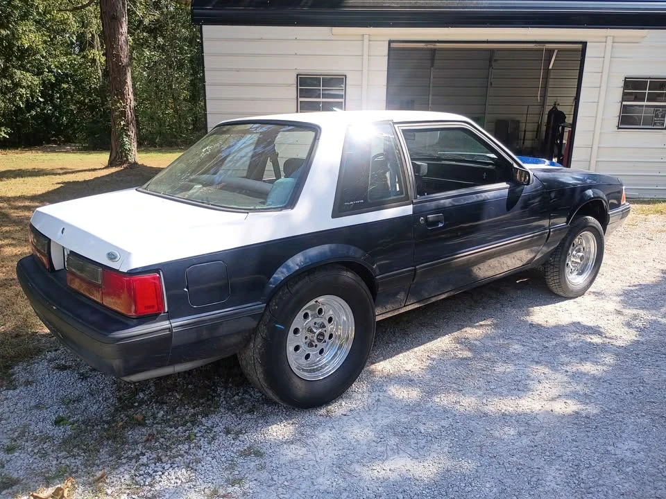 1991 Ford Mustang 3rd Gen - Image 2 of 12