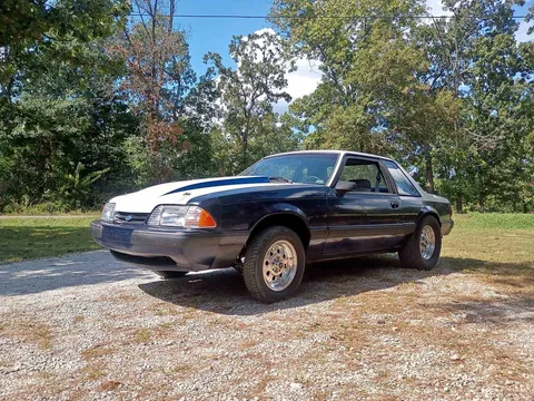 1991 Ford Mustang Coupe 2D