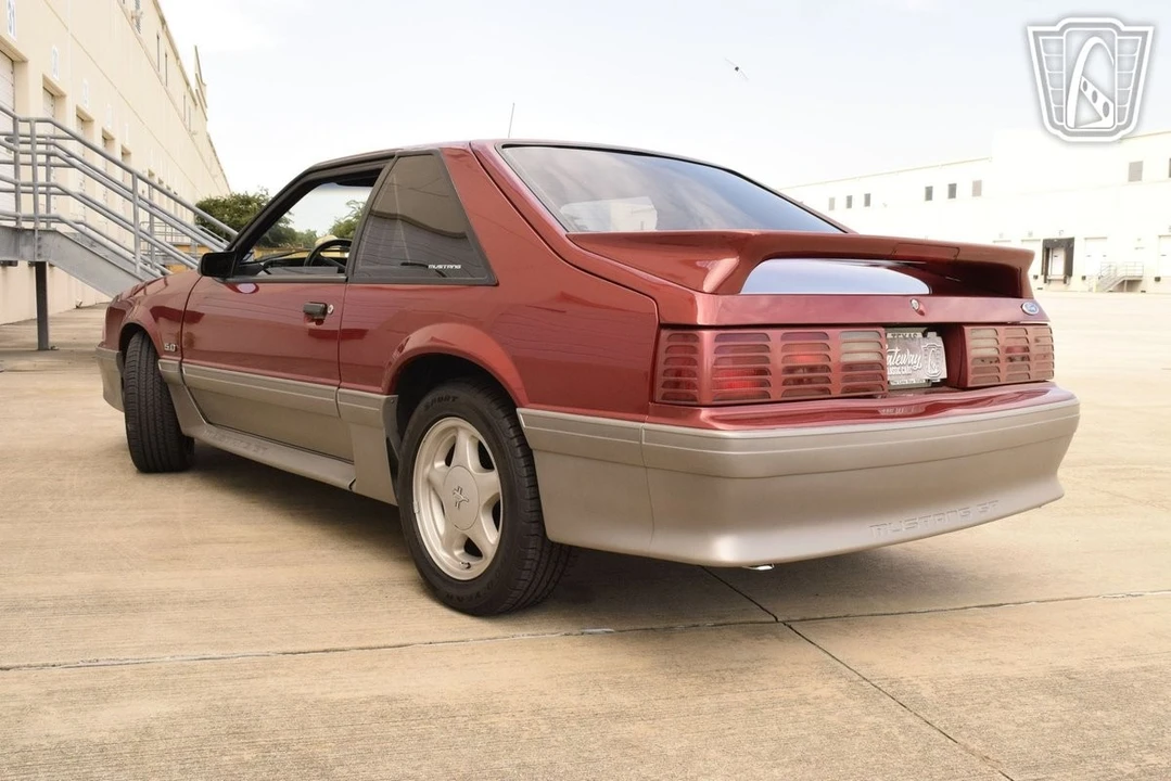 1991 Ford Mustang GT 3rd Gen - Image 9 of 12