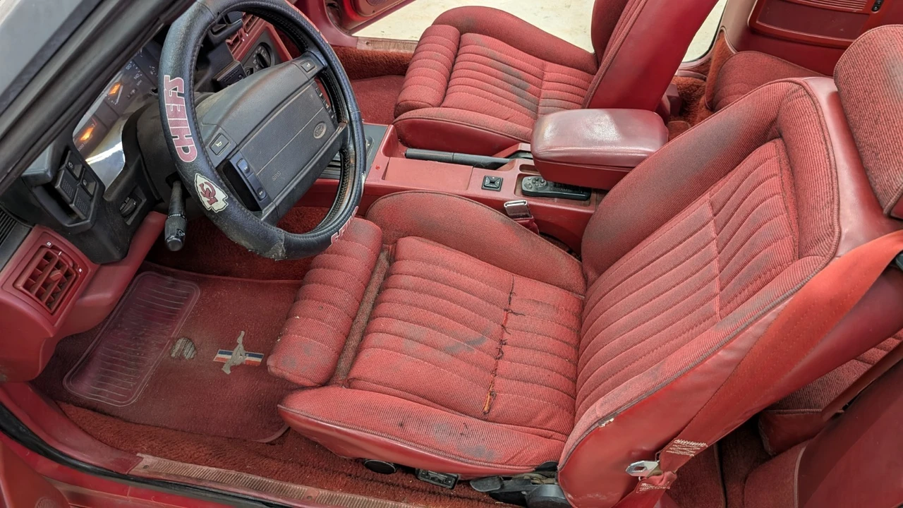 1991 Ford Mustang GT 3rd Gen - Image 17 of 20
