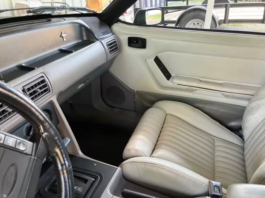 1991 Ford Mustang GT 3rd Gen - Image 12 of 17