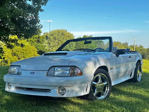1991 Ford Mustang GT Convertible 2D