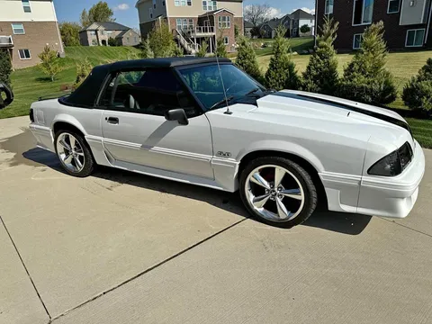 1991 Ford Mustang GT Convertible