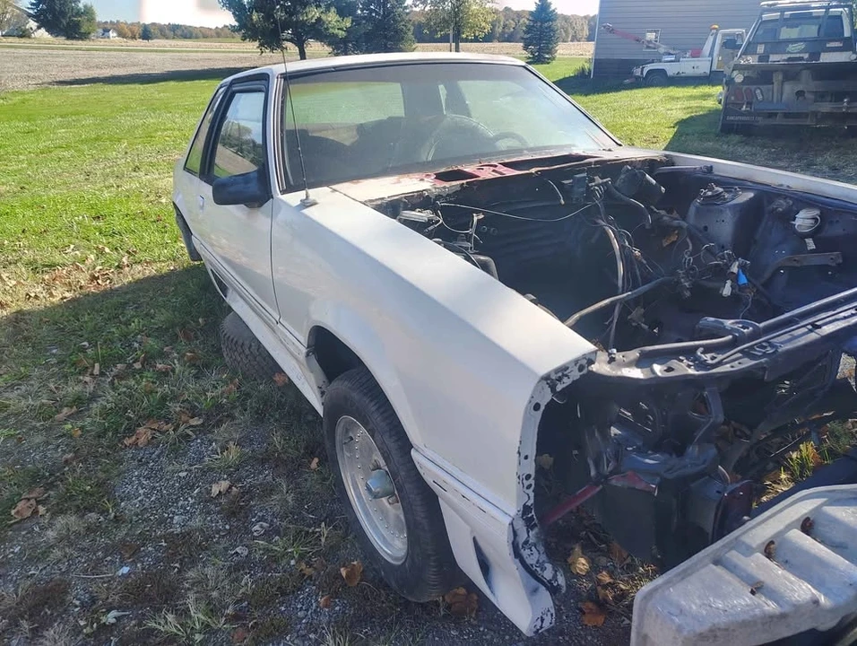 1991 Ford Mustang GT 3rd Gen - Image 2 of 10