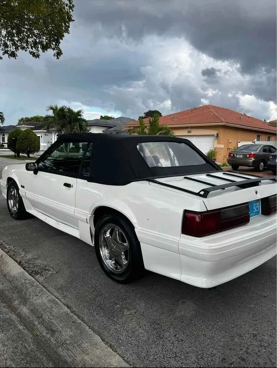 1991 Ford Mustang GT 3rd Gen - Image 13 of 17