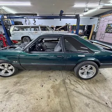 1991 Ford Mustang GT Hatchback 2D