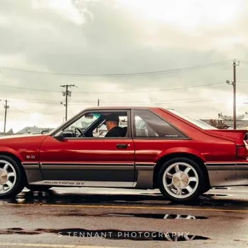 1991 Ford Mustang GT Hatchback 2D