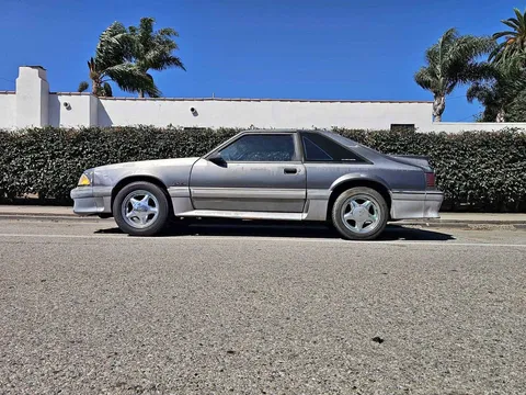 1991 Ford Mustang GT Hatchback 2D