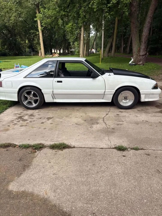 1991 Ford Mustang 3rd Gen - Image 2 of 4